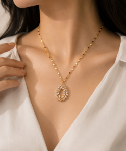 Alternative view of Oval Elegant Necklace