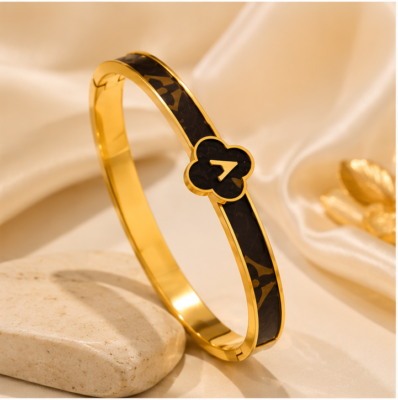 Midnight Clover Stainless Steel Bangle