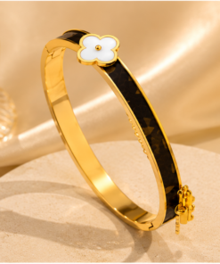 Clover Charm Gold Bangle