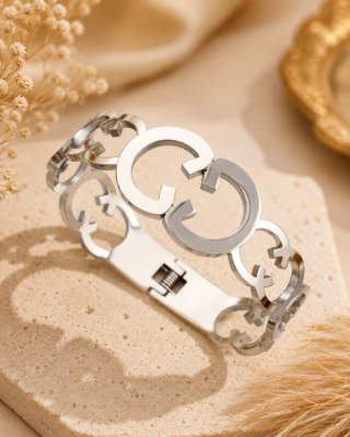 Interlocking Circle Stainless Steel Bangle